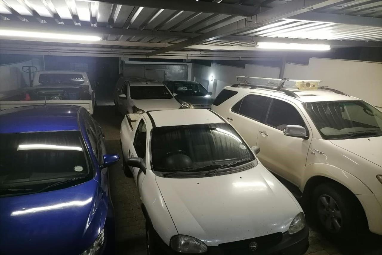 Maluti Backpackers Hotel Phuthaditjhaba Buitenkant foto